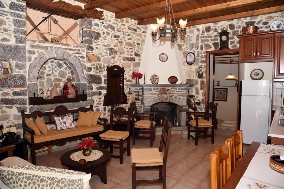 Latsida Traditional Residence With Terrace מראה חיצוני תמונה